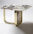 میز کنار مبلی پایه طلایی زیبا